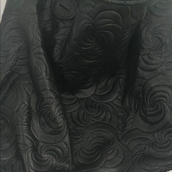 Genuine Leather Floral Embossed Slouchy Handbag Crossbody Black - Picture 2 of 8